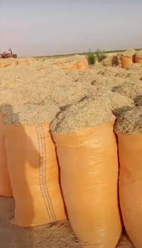 عمال • تعبه تبن