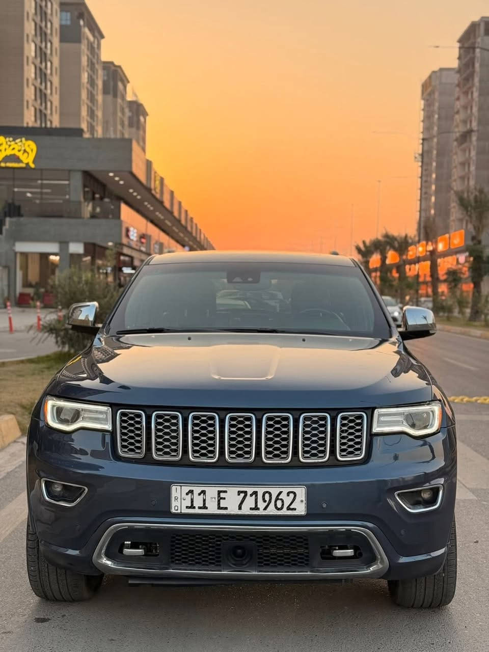 جيب اوفر لاند 2019 اصل اعلى مواصفات بلجيب
مكاني بغداد 
موصفات فول 1/1 ماشية 104
جكات تصعد وتنزل 
بصمة تشغيل 
مكينة 3600 كفالة عامة
الداخل اسود 
بانوراما
كشنات جلد 
كشنات كهرباء
صندوق كهرباء
دمامات صوت
خزن ذاكرة الكشن
حساسات من كل الجهات
تدفئة وتبريد امامي 
تدفية خلفي 
رادار جانبي
اشاير بلمري 
3 انضمة قياده تحكم ستيرن 
مانع انزلاق 
تبريد قطعتين 
حساس خلفي 
شاشة اعطال 
شاشه كبيره 
كامره دواره 
تحكمات استيرن 
تدفئة ستيرن
رادار توقف ذاتي 
حساسات امامي خلفي 
رادارات بل مري و امامي 
شنو تريد مواصفات بيها 
شباب السيارة بيع فقط بدون مراوس 
صور الحادث بل منشور 
للاستفسار ***********
