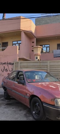 اوبل اوميغا • موديل ١٩٨٩ • اوتوماتيك ٢٫٠