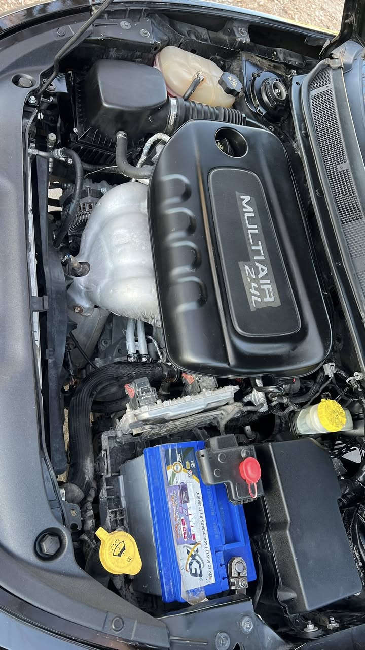 دوج دارت ٢٠١٦
بدون صبغ 
محرك ٢٤٠٠
تخم تايرجديد
سنويه جديد ٢٠٢٨
هزه جديد
رقم سليمانيه
مكان سليمانيه
سعر ١٠٥ ورقه بيها مجال
واتساب ***********
