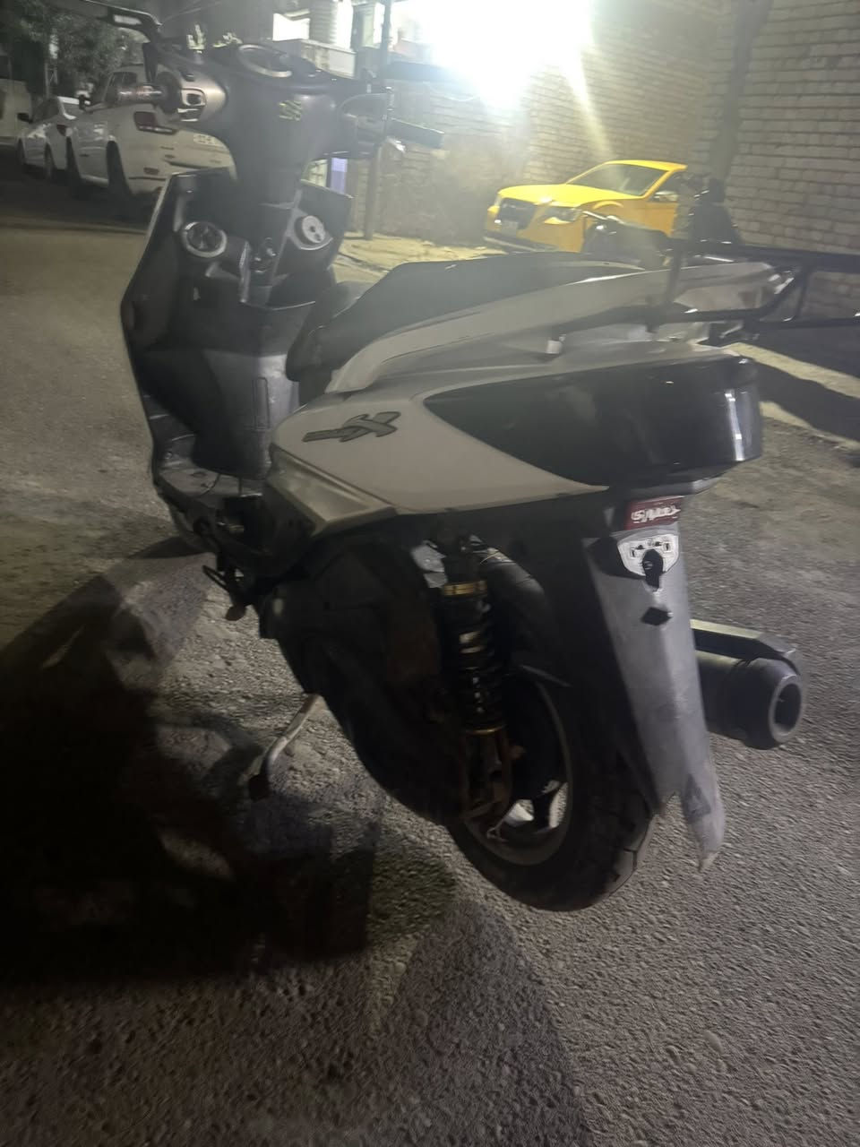 سلام عليكم دراجه سكنس كوري كابريتر دراجه نضيفه ناعمه شلعه ومعدل دبلات رياضي
بغداد الدوره ابو دشير  سعرهة ٦٥٠وبيهة مجال حك الجيه ***********
