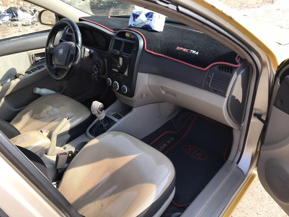 كيا سبكترا 2007 مكينه 2000 سياره جاهزه من كلشي سعرها 75 وبيها مجال بسيط للشراي مكاني بغداد جسر ديالى للاستفسار الإتصال على الرقم ***********
