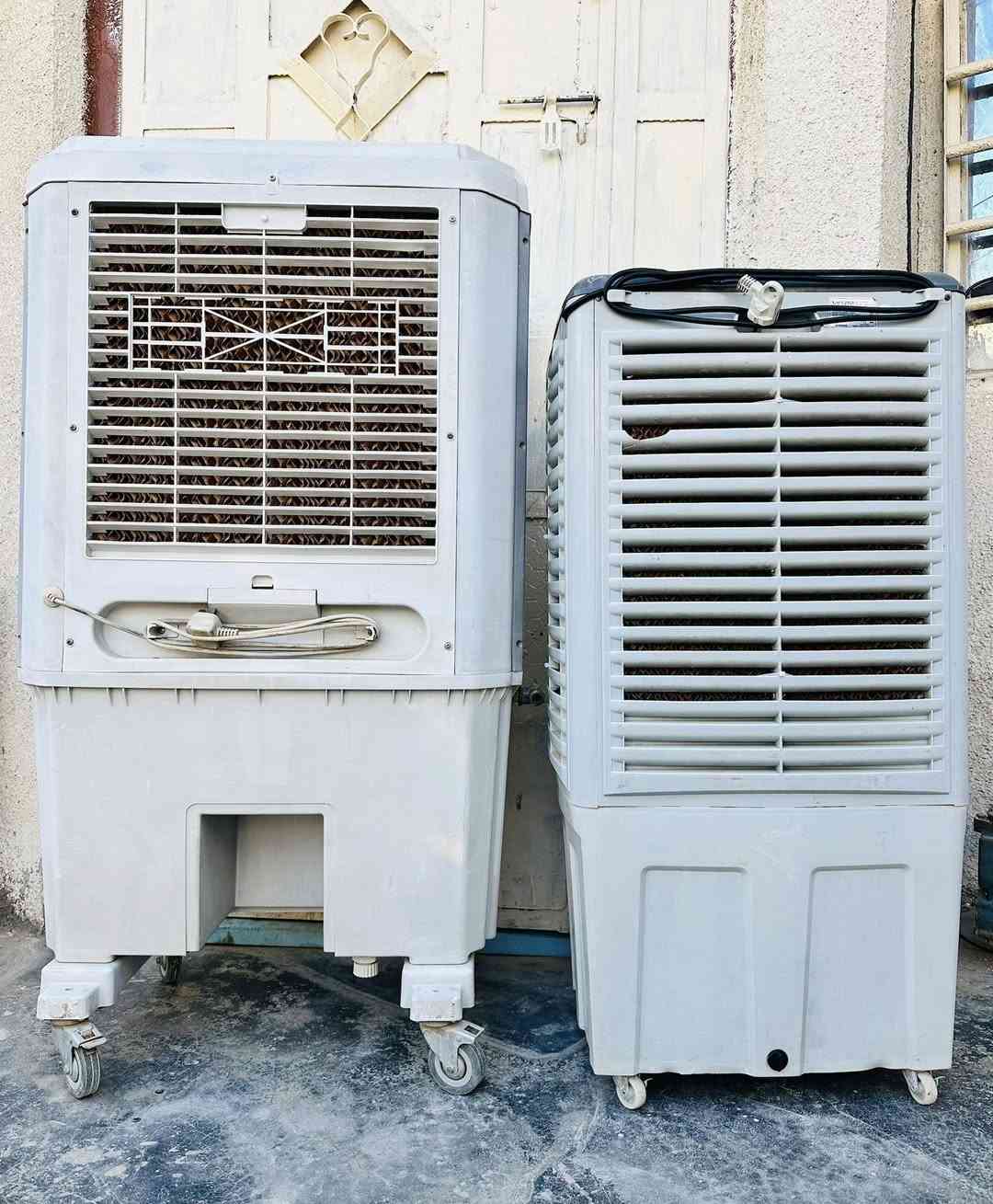 كونفيرات للبيع شغالات ع الفحص نظاف عدد ٢ الكبيره سعرها ٧٥ الف نهايتها والوسط ٥٠ الف نهايتها عنوان بغداد الكرخ


**إذا كنت صاحب هذا الإعلان وتريد حذفه لأي سبب، رجاءا أرسل رسالة إلى الدعم الفني**