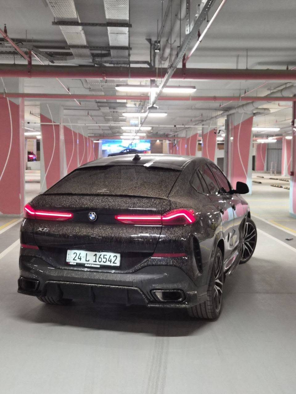 السلام عليكم
BMW X6 40i
موديل / 2023 

لون سيارة ببسي 

السيارة (طلب خاص )

صفر مسج بدون اي عطل بالشاشة 

ماشية 37 الف 

المواصفات 

● جكات 

● لايت ليزر متحرك 
● مساج مقاعد و تبريد و تدفئة
● مقاعد الترتوفي
● سماعات حتى تحت المقاعد سستم Harman Kardon
● بانوراما سكاي روف
● الكير و الموس و بصمة كرستال 
● السيارة كت M مع دوسات جانبية و خلفية
● 4 وضعيات قيادة 

● داتاشو عرض معلومات على جامة الامامية 

تظليل بالسنوية 80%/91% 

السيارة وارد امريكي الضرر صبغ و بارد بالجاملغ الامامي الايمن و البنيد مبدل اصلي شرط نفس لون بدون صبغ بدون ضرر بدواخل 

السونار موجود في منشور

رقم سيارة دهوك بأسمي شرط تحويل مباشرة

السعر 51 الف دولار و بيه مجال

شاشات السيارة ضفتله اللغة العربية و كأنو سيارة خليجي  

الرقم/  ***********

مغلفة PPF بالكامل

للبيع او مراوس
