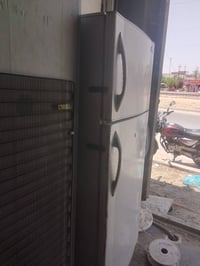 ثلاجه كونكورد للبيع مثل ما موضح بالصوره الثلاجه شغاله وتجمد رايد لها ب...