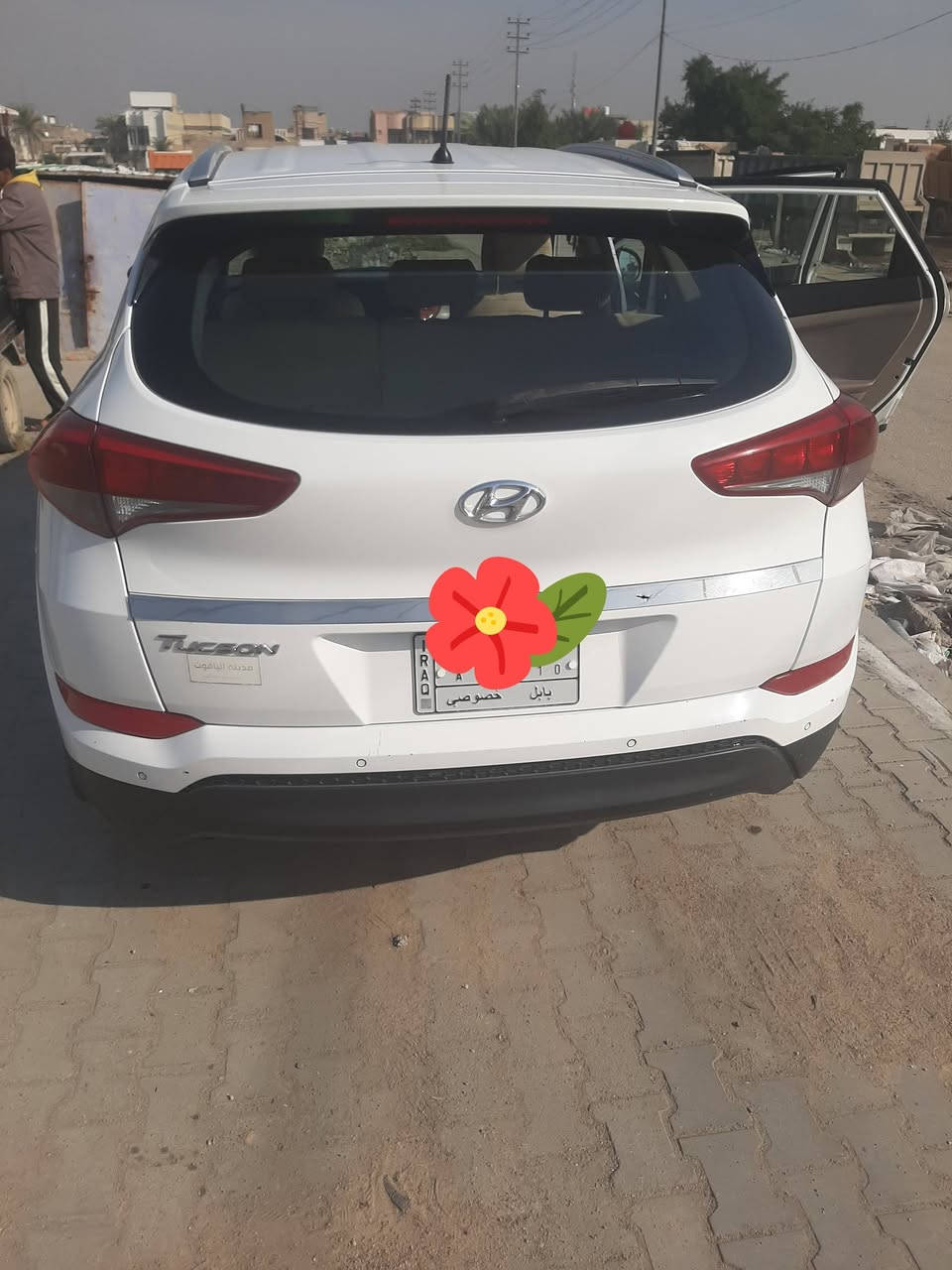 سلام عليكم هونداي توكسان 2018 بيها ضربة بلباب الامامي خفيفة والباقي كلة كفالة السعر 190 وبيها مجال حق الجية مكان نجف حي ميسان ا تصال *********** علما مكلف بلنشر واتساب فقط لاتتصل عل الخط فقط واتساب
