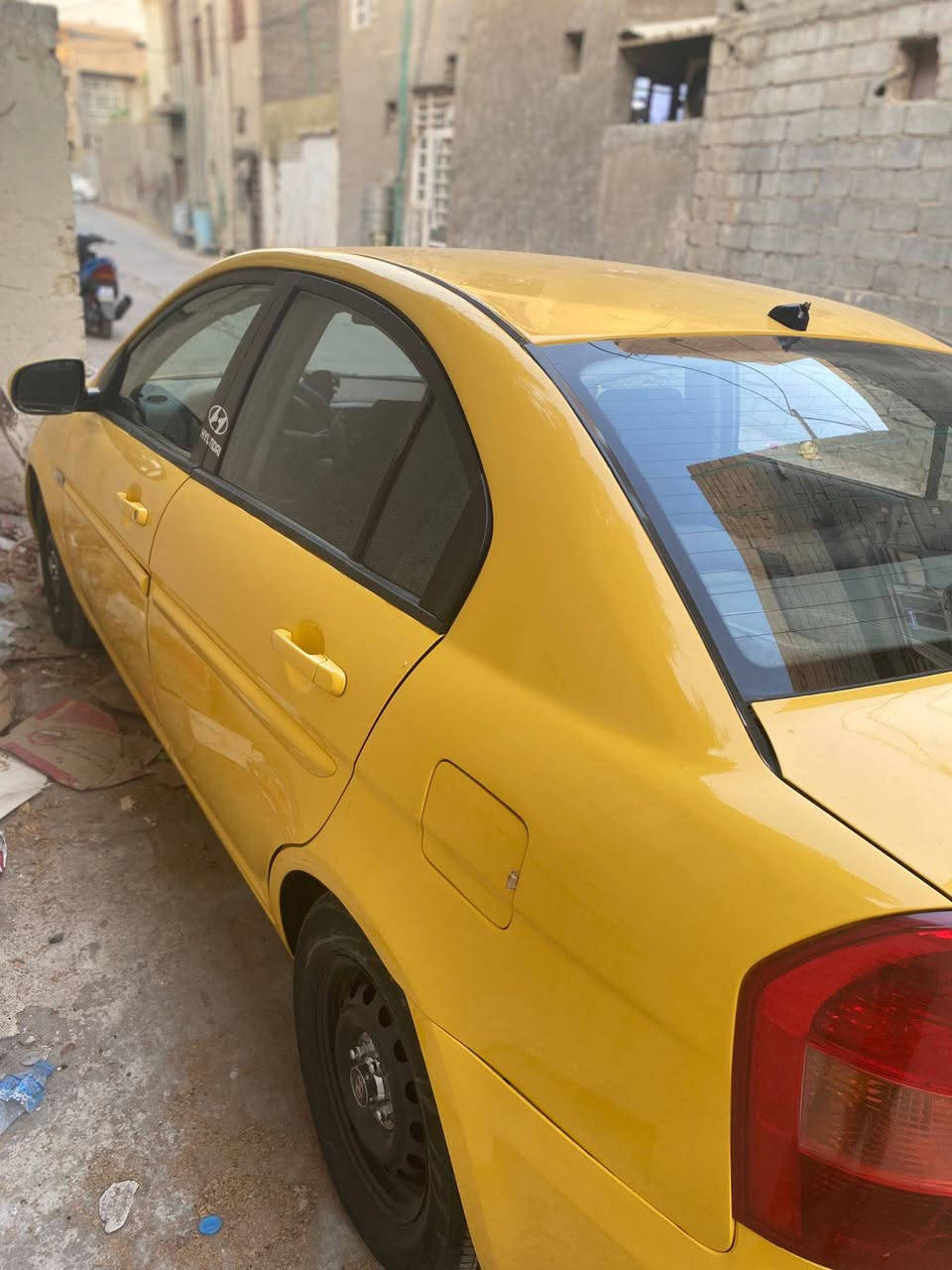 السلام عليكم شباب
اكسنت ٢٠٠٩ السياره جاهزه عدى التبريد فقط فريز عدى اني اتحمله 
كير محرك خير من الله 
السياره معمره جديد اثر طخات بسيطه 
السياره بأسمي 
بيهه جاملغ امامي مبدل 
شاصي لغد مكفوله 
تواصل وتساب ***********
السعر ٦٩ وبيهه مجال
