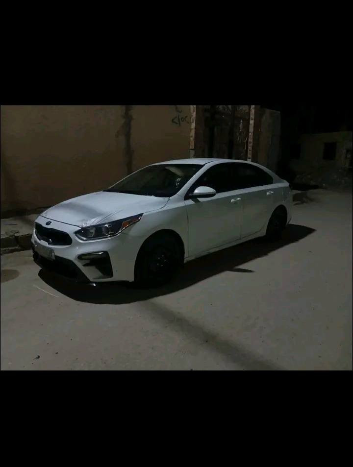 السلام عليكم
فورتي 2020 
مكينه 2000
گير AT
ماشيه 60 الف 
الضرر جاملغ وبنيد 
السعر 136
العنوان بابل حله مركز مدينه
***********
