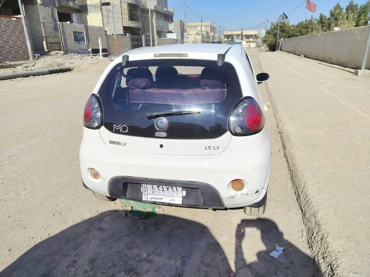 السلام عليكم ورحمة الله وبركاته
باند 13 جديده وجاهزه من كلشي 
فقط باب صبغ 
سعرر  41.  قفل 
مكانها بابل 
***********
