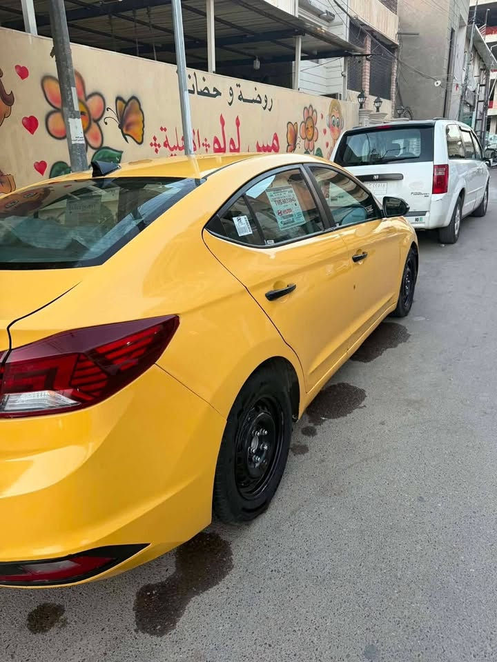 السلام عليكم
النترا 2019 مكينه 2000 دوش وكير اي تي المرغوب 
رقمه بغداد باسمي رقم وهزه جديده تتحول بكل
 المحافظات
مكاني الموصل بيه قطعتين 
السعر 135 وبيه مجال قليل 
تفاصيل اكثر اتصل 
***********
