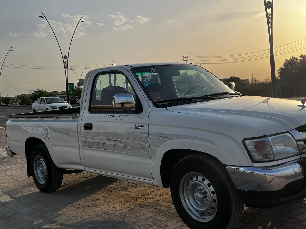 السلام عليكم بيكم جمره للبيع  تك  5 حلقات كفاله عامه رقم بصره بسمي سنويه جديده رقم جديد سياره مابيها اي نقص محرك وكير مكفولات اكسن مكفول حداد جديد تخم تايرات جدد سياره جديده شاصي مكفول تبريد شقال سياره اي نقص مابيها إلعنوان البصره انتصل ***********
