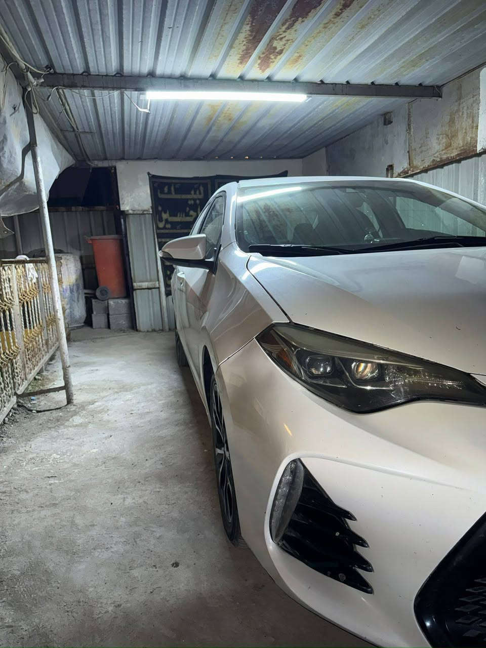 السلام عليكم سيارة كورلا 2019
رقم اربيل بأسمي حادث قطعتين جاملغ وبنيد بدون داخل سيارة فول مواصفات بصمه أبواب وتشغيل السعر ١٥٠ العنوان بغداد الرقم ***********
