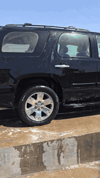 سلام عليكم 

تاهو خليجي  موديل 2009 

مصبوغه جماليه 

السيارع كفاله عامه 

رقم بصره 
السعر 150 وبيه مجال 
رقم المبايل 
***********
