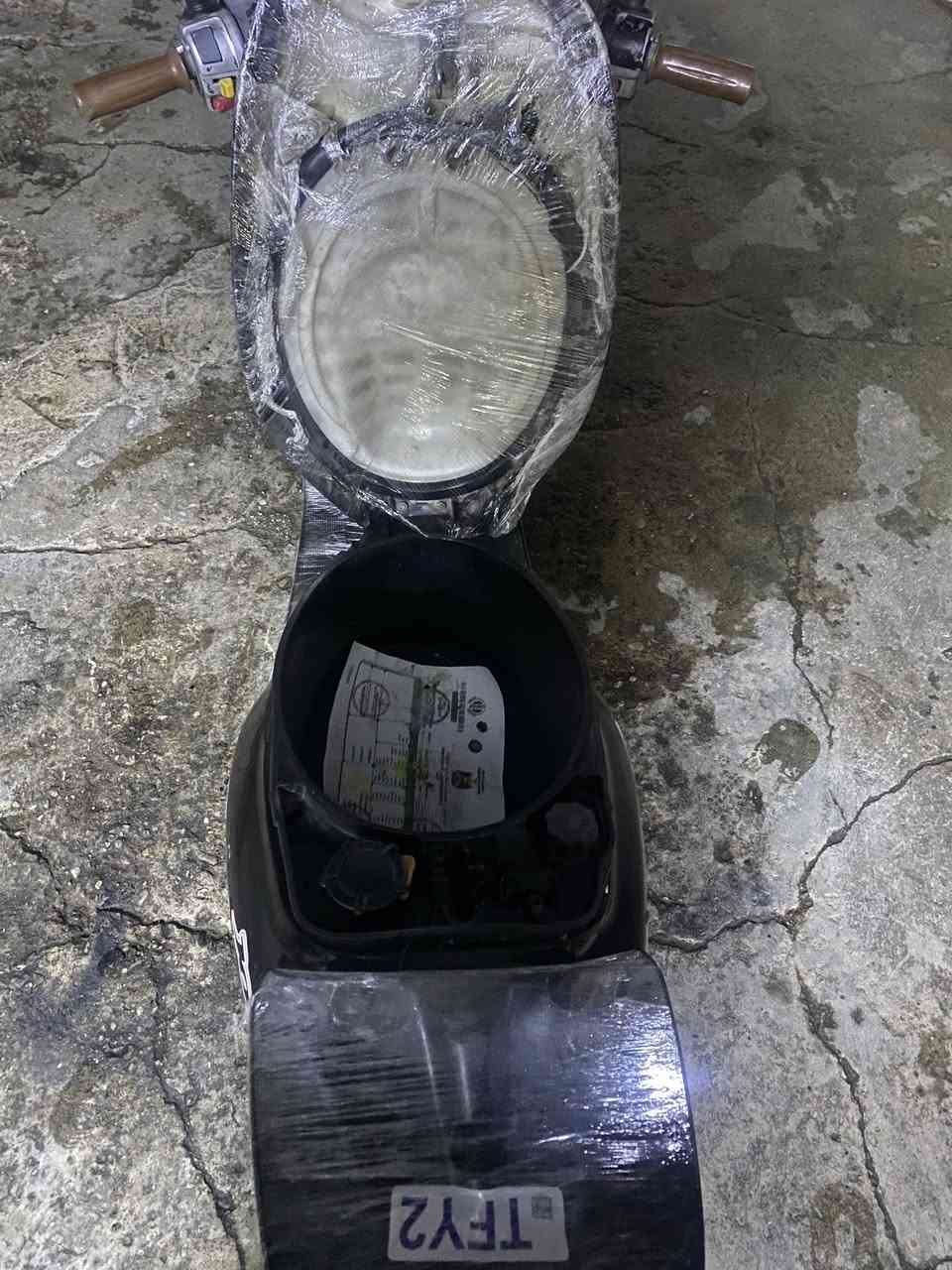 عصفوريه كامله سلف هندر بلاديه مكاني بغداد ب٣٠٠معروضه ***********
