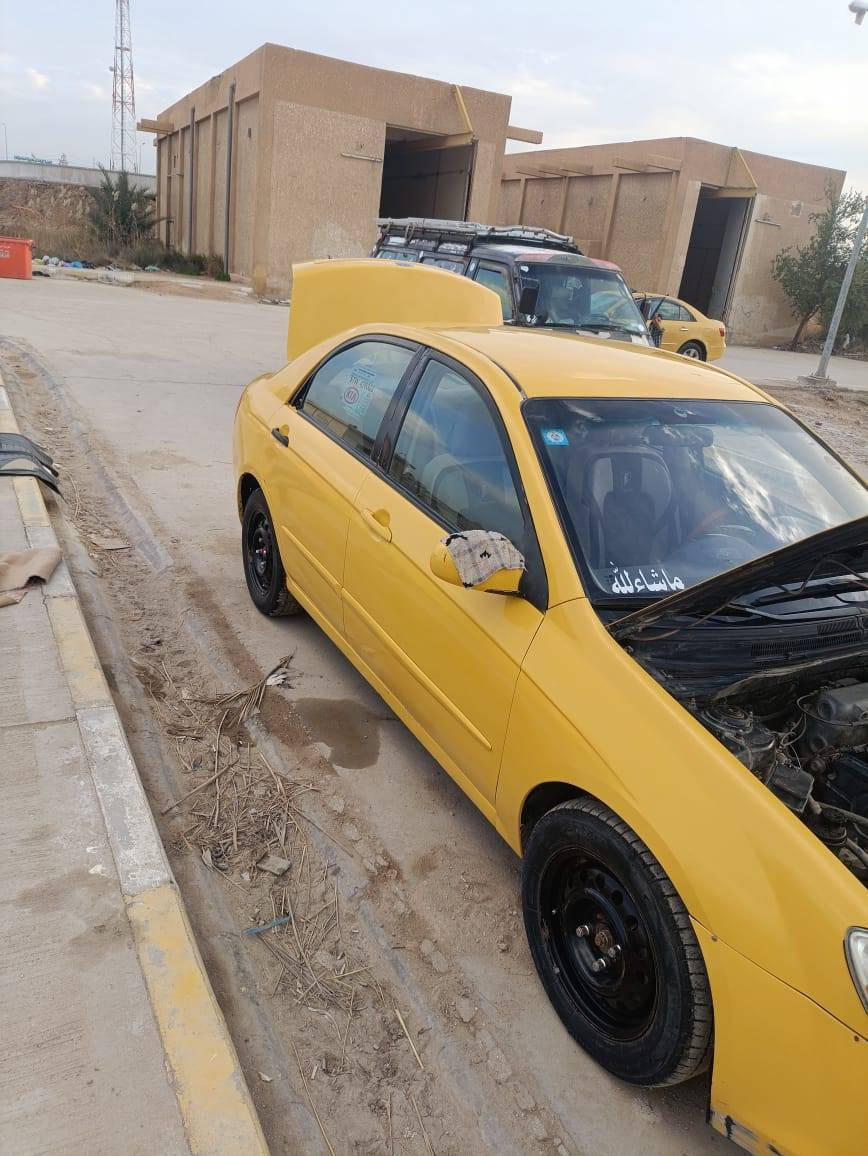 السلام عليكم كيا سبكترا موديل 9 وارد امريكي بيه چاملغ الگدام وشبر چاملغ خلفي ما عابر مكينه وگير خير من الله تبريد شغال 
سنويه ل28 بشهر ال8 يلا تنتهي بسمي رقم نجف سعره 73 وبيه مجال قليل مصفره هيئه/*********** /مكاني محافضه الديوانيه قضاء الحمزة الشرقي
