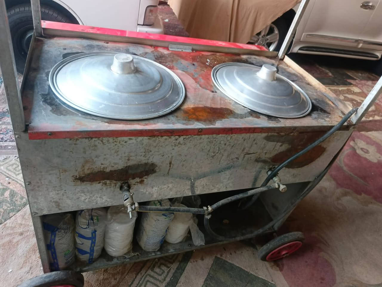 عربانه مال لبلبي سعرها ١٥٠ الف وصوبات الوحده ع ٣٥ الف والعربانه سعرها ٧٥ الف والمشايه سعر الوحده ٥٠ الف المكان بغداد نهايه حي أور سبع قصور شارع ابو علي واتساب *********** اتصل واني بخدمتكم تره ماارد ع التعليقات الشراي يتصل تحياتي للجميع
