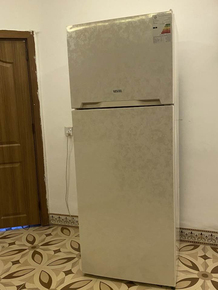 سلام عليكم
ثلاجه لوك اخو الجديد  اي عيب مابي ماطور بلادي غاز بلادي 18 قدم نوعيته فستل شراي خابر رقم*********** عنوان كركوك
