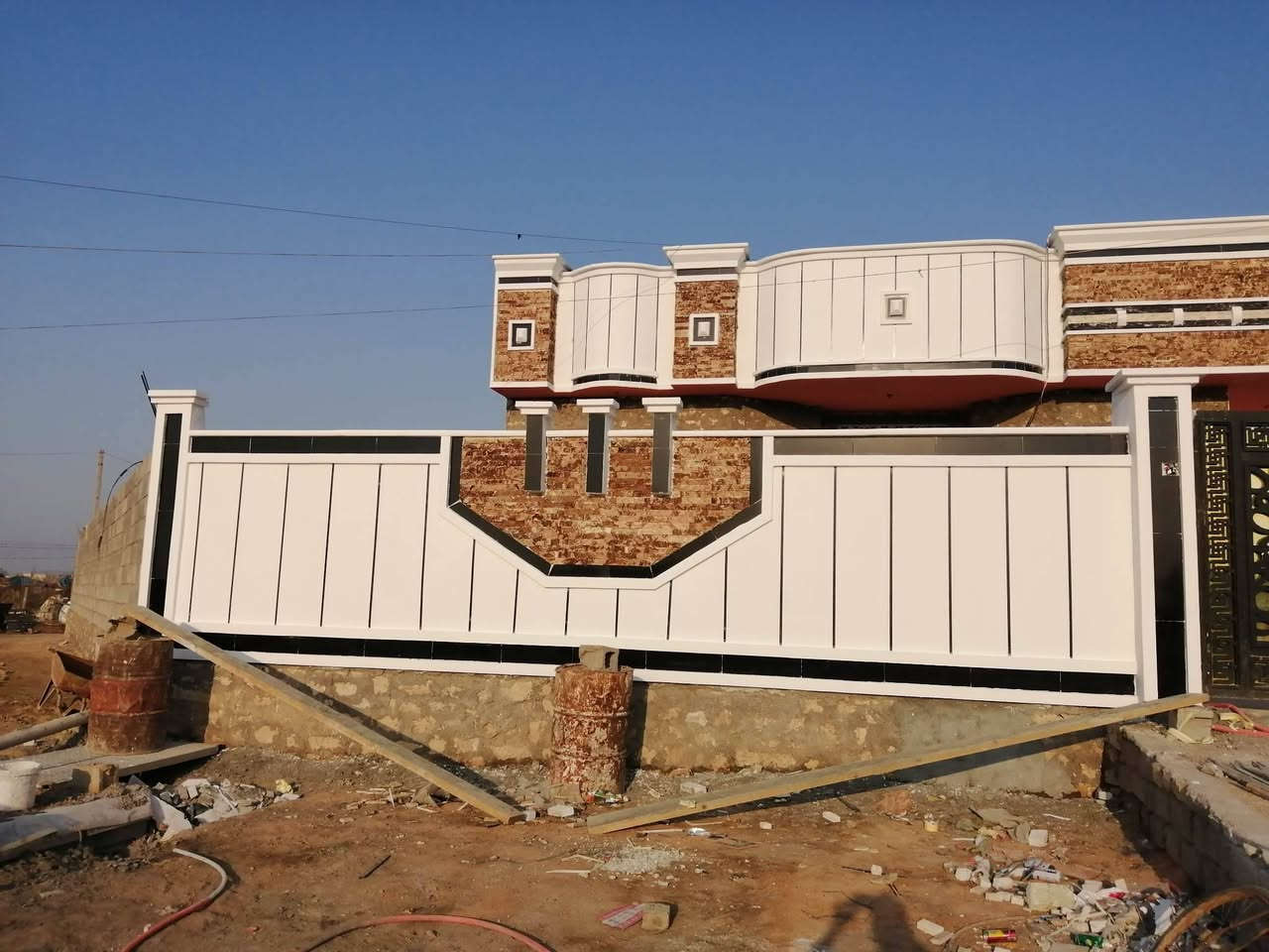 اسطه لبخ مع صبغ مع واجهيات فلين مع سيراميك مع جص بورك درجه اولى للتواصل على هذا الرقم ***********
