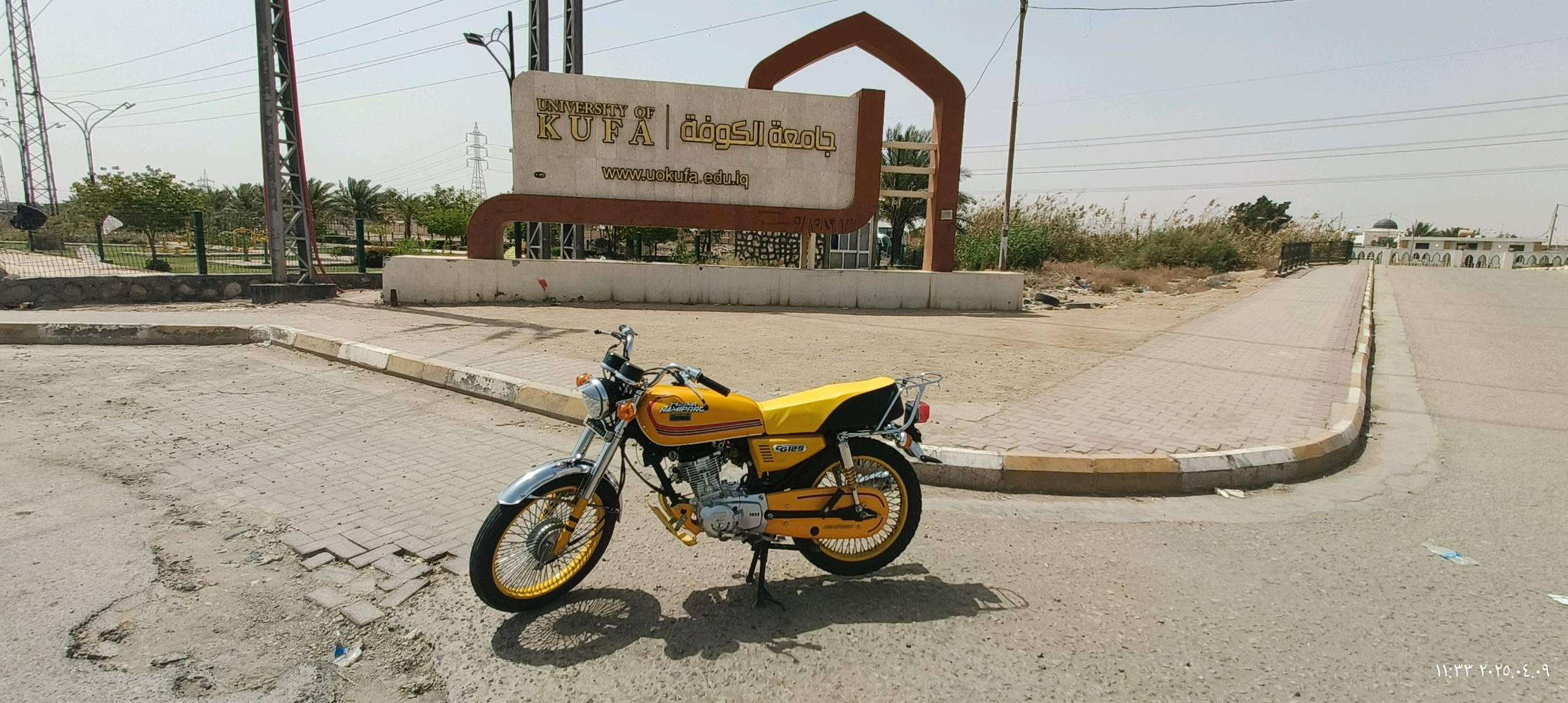 السلام عليكم ✋🏼✋🏼 
وينه الي يدور جديد 
للبيع - ✨✨
دراجه- نامه برو غطاس    🏍
موديل 2022   ✨ (طالعه بل 2024 شهر 7 )
دراجة - جاهزه كهربائيات كلها شغاله ✨
تخم تاير جديد✨
ادامه كامله توني مسوي 
شلعه و معدل فول دراجه
 سنويه و رقم باسمي رقم نجف✌🏼 
مكاني - النجف الاشرف/كوفه شارع سهله 🌛
سعر - 1,350,000
رقم الموبايل*********** - 📱📱