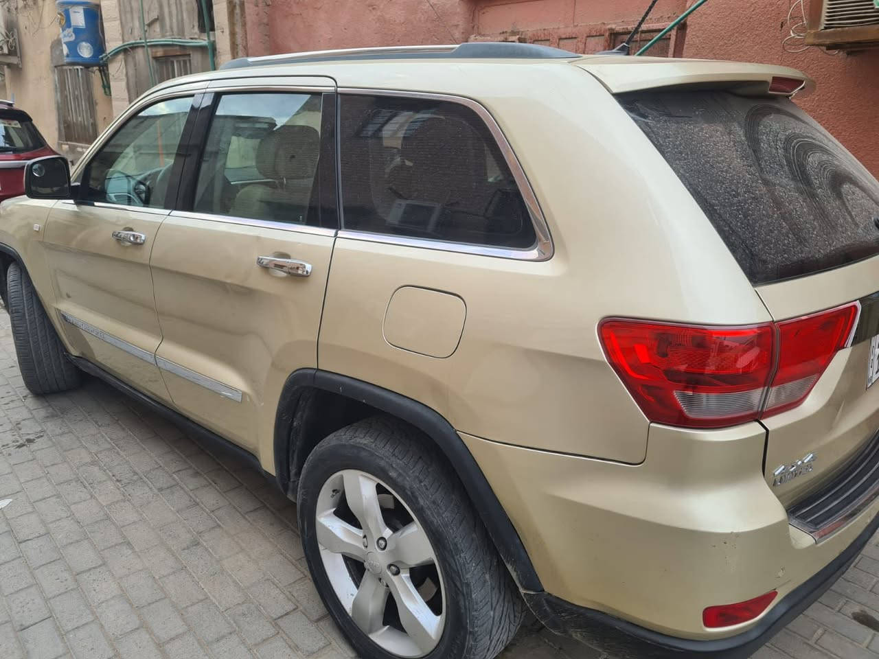 جيب خليجي ومكفول وفول ادوووات
جيب خليجي ٢٠١٢
خلیجي كفاله 
٣٦٠٠
البصرة 
***********
