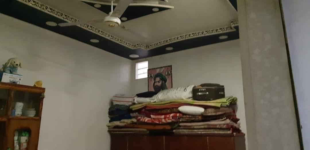 بيت ٢٠٠ متر طابو صرف حي المهندسين شارعه ٢٠ متر عكاده
عالي عن الشارع 
للاستفسار
واتساب اتصال***********
