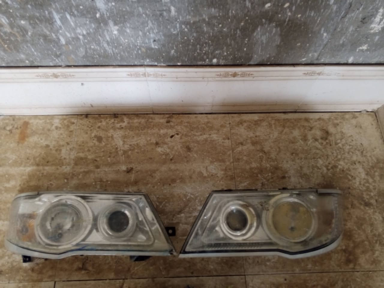 السلام عليكم شباب عندي غراض هايكر اليريدهن يتصل على الرقم ***********
