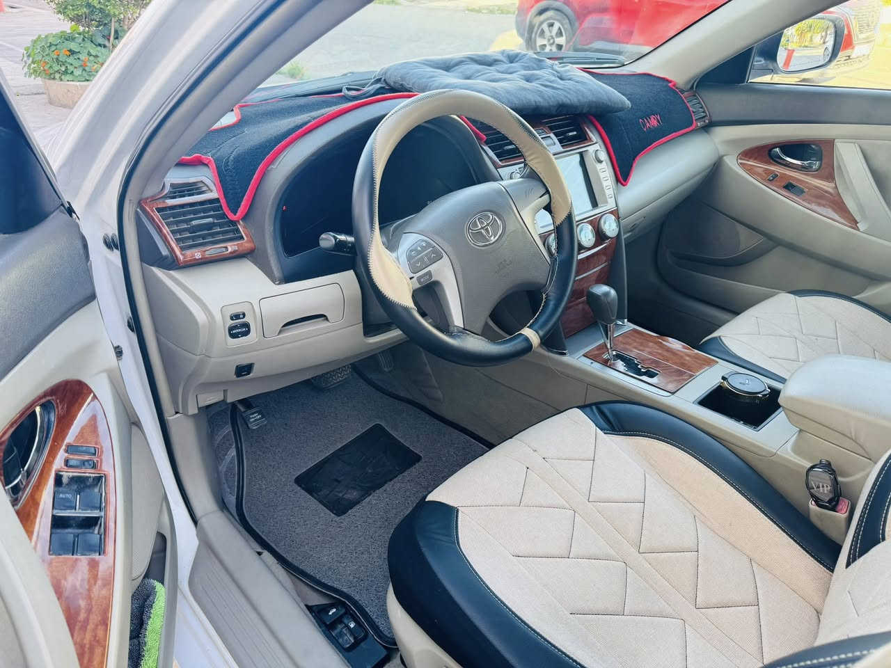 سياره كامري للبيع
موديل 2007
السعر 80 وبيها مجال 

محرك وكير كفاله 
صدر امامي خلفي جديد
سياره مال جناي رقم نكليزي بغداد 

ماعليه غرامه هزه جديده 

وشرط التحويل مباشر 

محرك 2400

وباقي التفاصيل خابر وتدلل

‭0781 129 2231‬

العنوان صلاح الدين / بلد
وسام
