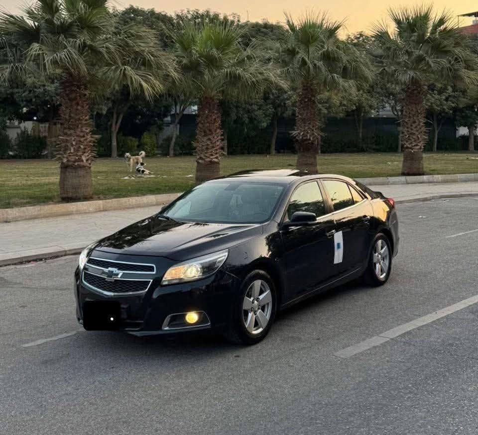 السلام عليكم 👋🏼
ماليبو موديل 2013 خليجي ⚜️
مكفولة كفالة عامة شرط قطره صبغ مابيها 
عدا مكان شبر بارد باب السايق وباقي بدون صبغ 💎
سياره على وضع شركه شرط  ✅
مواصفات LTZ فول 👇🏼
محرك 4 سلندر  
حجم محرك 2400
داخل بيجي
سلايت + بانوراما
كشنات جلد
كشنات كهربائي 
شاشة قاصه 
كاميرا دوار 
رادار امامي 
حساسات خلفي 
تحكم استيرن 
ثبيت سرعه 
مانع انزلاق 
 تبريد ثلج 🥶
تدفئة شغال
كير محرك بشرط لا صرف لا بخار كلش جديد 
تخم تايرات جديد
صدر امامي خلفي جديد  
كهربائيات كلها على وضع الشركة 
سياره مابي برغي نقص بدون مصرف جاهزه 
رقم سليمانية بسمي شرط تحويل نفس اليوم 
السعر ⇦115 ورقه و بيها مجال بسيط 💸
عنوان  ⇦ ديالى خان بني سعد 📍
الهاتف ⇦  ***********
اخوان السياره بل حقيقة كلش احلى من الصور 💯
ملاحظه السيارة رقم دولي  الجديد وليس القديم
