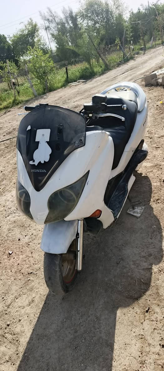 شباب فورزه  010 جهازه شغاله گير 7 نمر
بيه تلحيضات بلترايش وتريبات بصيطه 
650 مناسبه محتاج فلوسه مكاني بلدوايه  ***********
