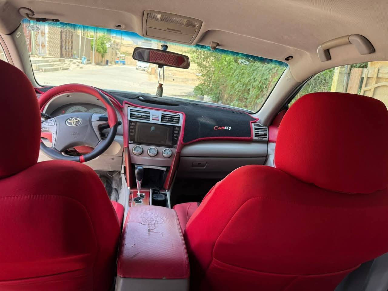 السلام علیکم ورحمة الله وبرکاته کامري البيع او مراوس 2007امریکی بيضه رقم سلیمانیه انکليزي بس ولد من الحله ترید مداور ترید وكاله محرك 2400 مصبوغه حزام ضربه أمريکا جاملغ امامي 
السعر 78 ملاحضه مكلف بالنشر اتصل *********** بیع او مراوس المكان النجف -
