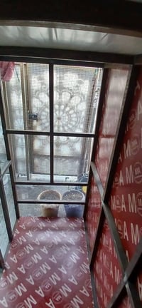 قفص طيور حب درجة أولى الطول 2متر  وارتفاع 2متر ام العرض 1متر السعر 350...