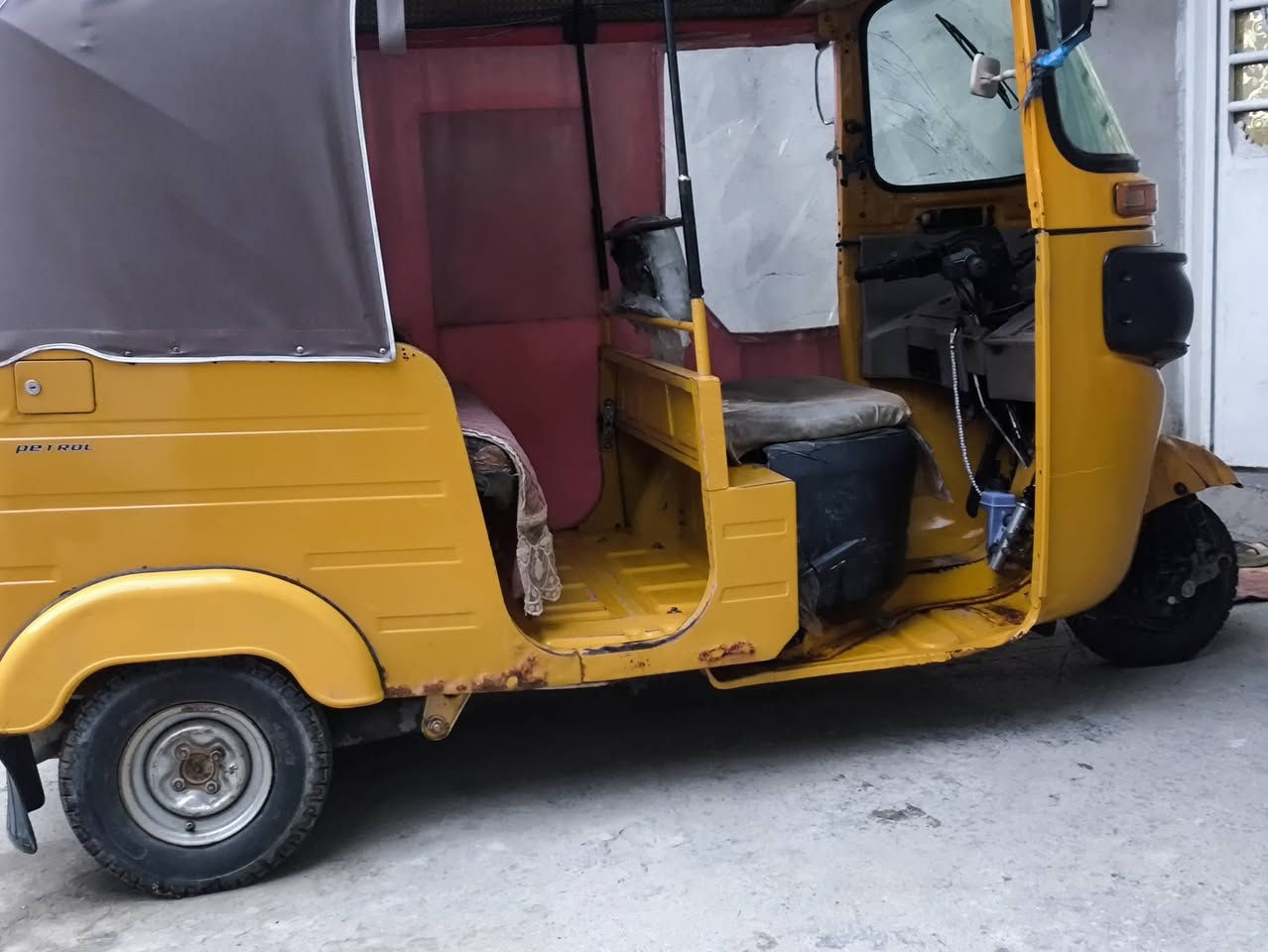 سلام عليكم تكتك 20للبيع بسمي تحويل ثاني يوم مابيه قطره صبغ عنواني بغداد الحسينيه مال راشديه سعر 7100
ما متواجد خاص رقمي ***********
