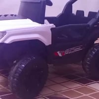 سياره حجم كبير دفع رباعي مستعمله شهر وحاليا لبطاريه تركناها اشغلها متش...