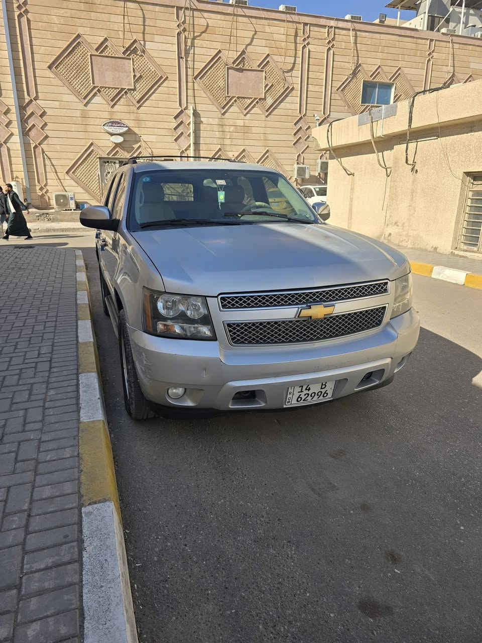 تاهو ١٣ Ltz وارد كندي مكفولة من الضربة والصبغ رقم بصرة بأسمي *********** مكان السيارة البصرة جراد خفيف بنيد وقمارة
