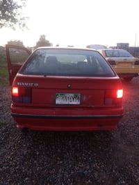 اسلام وعليكم رينو  كير محرك شرط  كهربائيات كلها شغاله بلاد  بيع ومراوس...