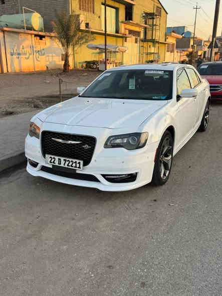 لعرض سيارتك على الصفحة تواصل معنا الآن 👋
اللهم صلي على محمد وال محمد 🌹
.....
السلام عليكم ورحمة الله وبركاته 🤝 
للبيع بدون مراوس 
عشاق الاوباما ( الشايب ) 💪
كرايسلر أوباما ✈️
موديل 2018 
لون ابيض المرغوب 🫡 
رقم اربيل انكليزي مسطره ( 22 )
كابون بانزين بيها ⛽ ⛽ 
سنويه وهزه ساقطين 🫡
شرط الوكالة والتحويل 👉 
طخم تاير جديد طخم السياره جديد 👍 
كير محرك شرط عل فحص 🧐 
تبريد ثلج 🥶 🥶 
السياره ماشيه 97mil 
السياره جديده وضع شركه 👍 
المواصفات 👇 فول الفول عدا الرادار🫨
بصمه ابواب🫆 + بصمه تشغيل 🫆
بانوراما طكتين 
تحكمات ستيرن 
شفتات ستيرن 
شاشه اعطال 
شاشه كبيره 
ويل اسود كروم
كشنات جلد
كشن حضن 
مانع انزلاق 
تحديد مسار 
لايت عدسه 
بك لايت ليد 
كروز سرعه
حساسات خلفيه 
رادار بل مري 
مري شفط 
وبعد بيها هواي مواصفات ‼️ 
السياره داخله كلين تايتل بدون ضرر للعراق ✅ 
بيها مكانتين بارد بسيط 
براس الجاملغين الكدام وموضح فيديو👇
مكان السياره موصل 🔥 
السعر بلاااش 💸290💸وبيها مجال 
للاستفسار الاتصال على الارقام 👇 
***********
***********
الخاص مفتوح 24 ساعه 👉 
ملاحظة الرقم الكورك بيه واتساب 🟩 
يوجد بيع وشراء السيارات المتضررة والجديدة داخل هذه الصفحه ✅
