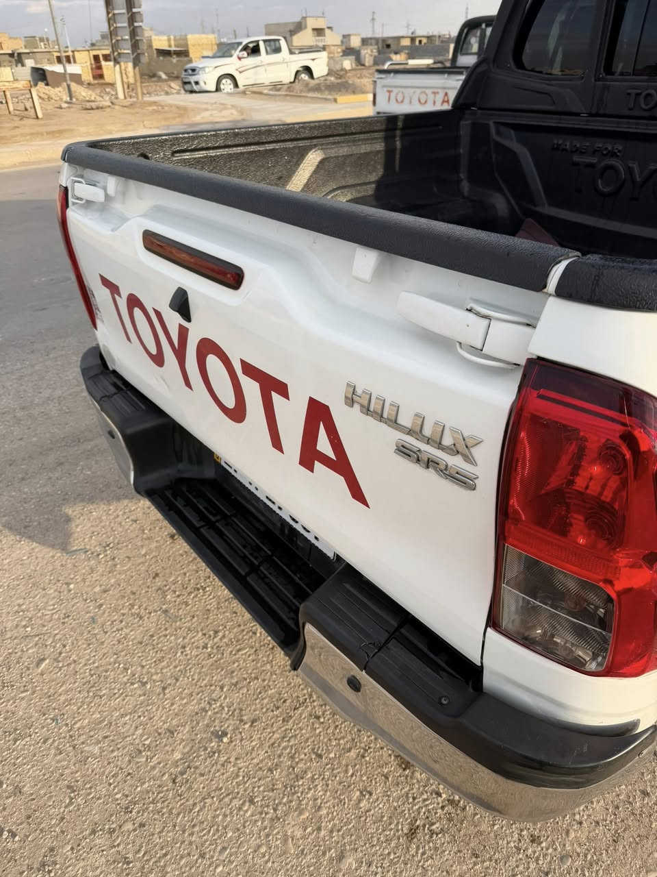 بيكم فلاونزه
موديل 2017 كويتي باب اول الساير ,,,,,

بانزين،،،،، 
مكفوله  من الصبغ والتبدبل والفتح 

 رقم مثنى انكليزي   بسمي سنويه جديده 30

كير تماتيك  ؟

مكينه ما مفتوحه شرط؟

ماشيه 175

السعر 240

اتصل وتدلل /***********
