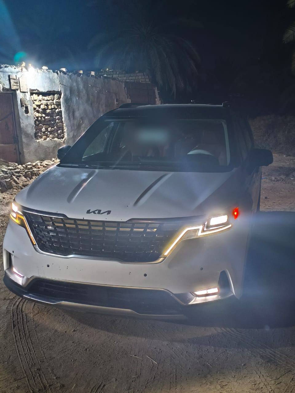 سلام عليكم كيا كرنفال سيدونا 2022 فول مواصفات ماعدا الفتحة سيارة بانزين مواصفات  
تشغيل عن بعد 
رادارات 
بصمة
شاشة خلفية
رقم بغداد نكليزي
كفاله عامه 
ابواب كهرباء 
كشنات جلد 
كشنات تبريد 
نضام قياده 
المحرك 3500
6سلندر
تحديد مسار 
سياقة ذاتية
رقم الهاتف ***********
