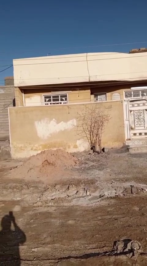 يعرض مكتب دلاليه المشرق للعقار عن دار على المشرؤع موقع ممتاز مربع 10*10 مسلح طابو زراعي سند 25 كافه خدمات السعر 50 وبي مجال لتواصل ***********
