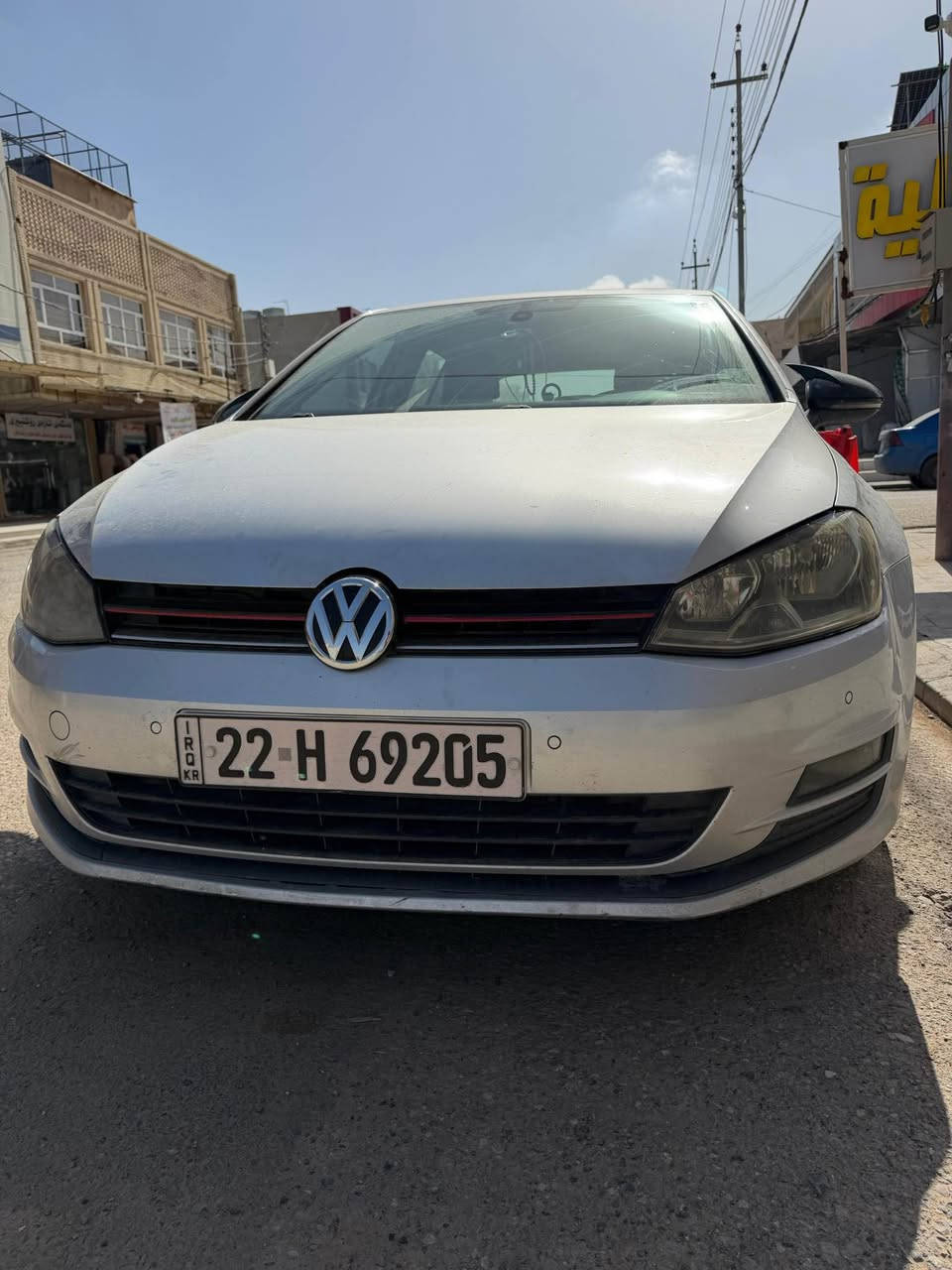 ڤولكس واگن گۆڵف TSI
2015 مەکینە ١٤ و تۆڕبۆ سەیارەکی زۆر خاوێن رەقەم فەحس و هەززە ژینگەو ڕێگابان هەموی نوێیە. سەنوی تاوەکووومانگی ٥  ٢٠٢٧ نوێیە تەنیا یەک بست بۆنیتی سبوغە بەبێ ژوورێ و بەبێ ناو گرتن رەسمی سونەریشدانراوە تەقەو رەقەی هەموو شتێکی بەشەرت دینار مەسرەفی تیانییە .نرخى ١١٣ وەرەقەو مەجال 
شوێن هەولێر
*********** أربيل, العراق
