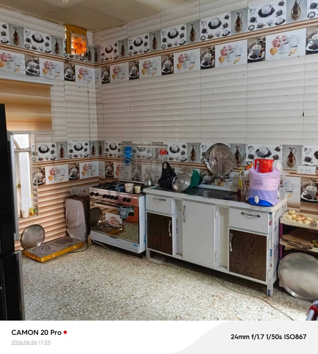 🏡 دار للبيع – طابو صرف
📍 الموقع: الحمران 
📐 المساحة: 170 م²
🏠 الدار: طابقين 
✨ مواصفات الدار: 🔹 4 غرف نوم واسعة
🔹 صالة عائلية مريحة
🔹 غرفة استقبال للضيوف
🔹 مطبخ عملي
🔹 مجمع صحيات
🔹 تصميم مناسب للعائلات
🔹 موقع هادئ وقريب من الخدمات الرئيسية
📞 للاستفسار والمعاينة: 
***********
*********** #عندك_عقار_للبيع_فقط_راسلنا_اواتصل_خاص_واتساب
