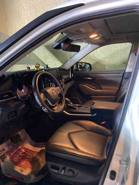 للي يدور نضيف تويوتا هايلاندر 2023 
فئة Toyota highlander2023XLE
وارد امريكي ايرباكات كلهة سليمة بجم كبس بيهة تبديل باب  ولباب لثاني بارد وقبق البانزين مصلح حادث السيارة مرفق بل صور 
 محرك بانزين 2500تيربو
فول مواصفات 
✅سلايد رؤف 
✅بصمة تشغيل بصمة ابواب
✅نقطه عمياء
✅داخل جلد اسود
✅كشنات كهرباء 
✅كشنات منفصلة
✅اشارة ترحيب 
✅اتو هولد 
✅هندبريك بصمة 
✅وضعيات قيادة  
✅مانع انزلاق 
✅شاحن لاسلكي 
✅تبريد ٣ قطع
✅تبريد خلفي منفصل 
✅جنطة كهرباء
✅تدفئة كشنات
✅بردات خلفية
✅حساسات خلفيه  
✅حساس تحديد مسار 
✅كامرة خلفيه 
✅لايتات زنون 
✅فور ويل
✅رادار جانبي 
✅رادار امامي 
شاشة جبيرة تدعم نظام الملاحة 
وبعد بيها هواي مواصفات 
رقم الشاصي ولحادث موجود بالصور 
سيارة حيل نضيفة 
لمسافة المقطوعة22000
العنوان بغداد الشعب 
السعر 360$ وبيهة مجال
لسوك كلشي بي وكلشي ونضافتة وكلشي ومواصفاتة تحيااتي للجميع❤️
للاستفسار  غير متواجد عل فيس  ليجب يستفسر يتصل
***********
