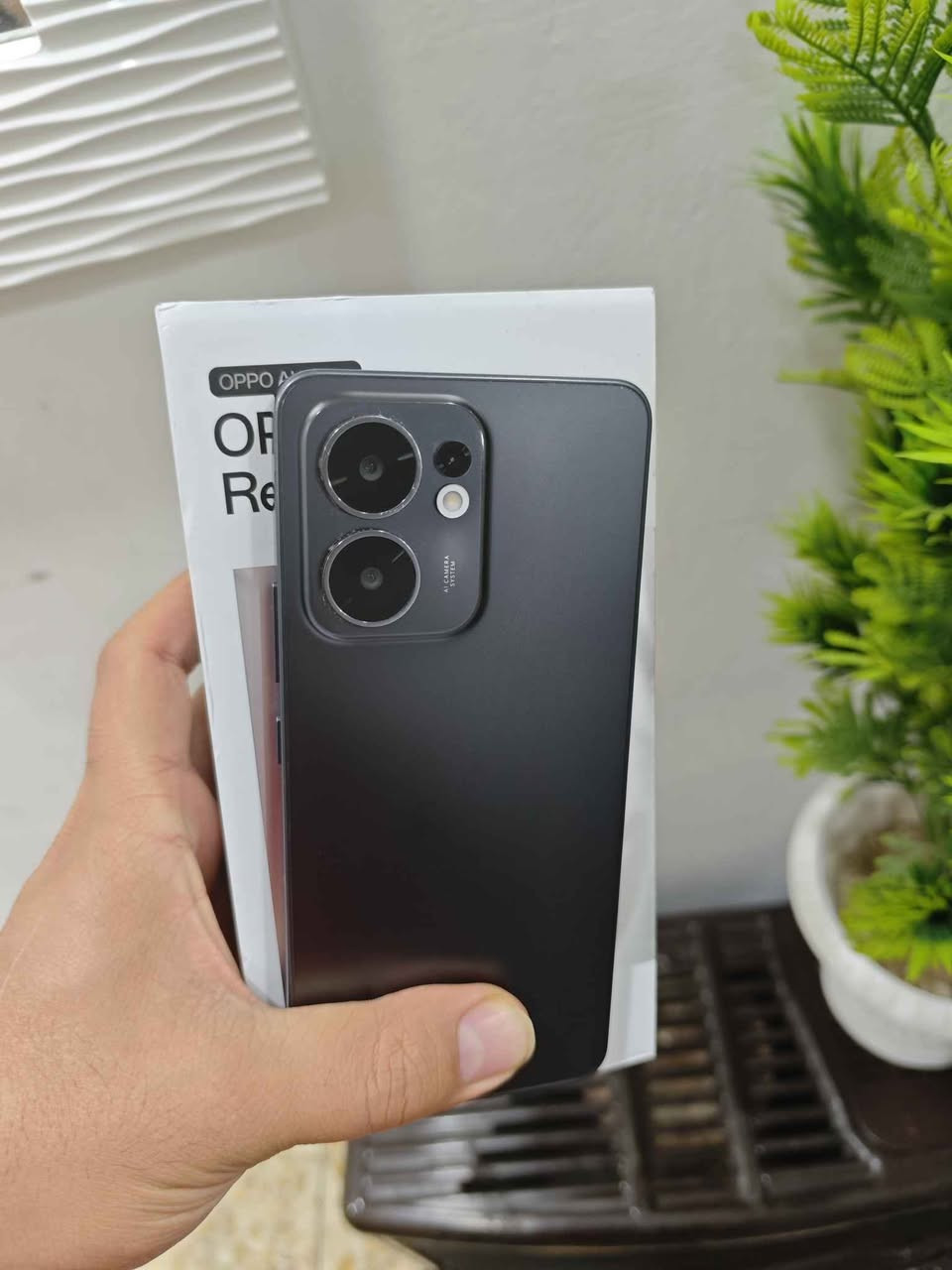 اوبو رينو 13f  مكفول ونضيف ذاكرة256  مكفول ونضيف غراضة كاملة وضمان كفالة عامة مواصفاتة شاشة اموليد120hz كامرا108 بطارية5800شحن45w صوت ستيريو مقاومة ماء وغبار ip69 للبيع أو المراوس سعر275 وبيه مجال مكاني بغداد العامرية للاستفسار الاتصال وتساب *********** بغداد, العراق
