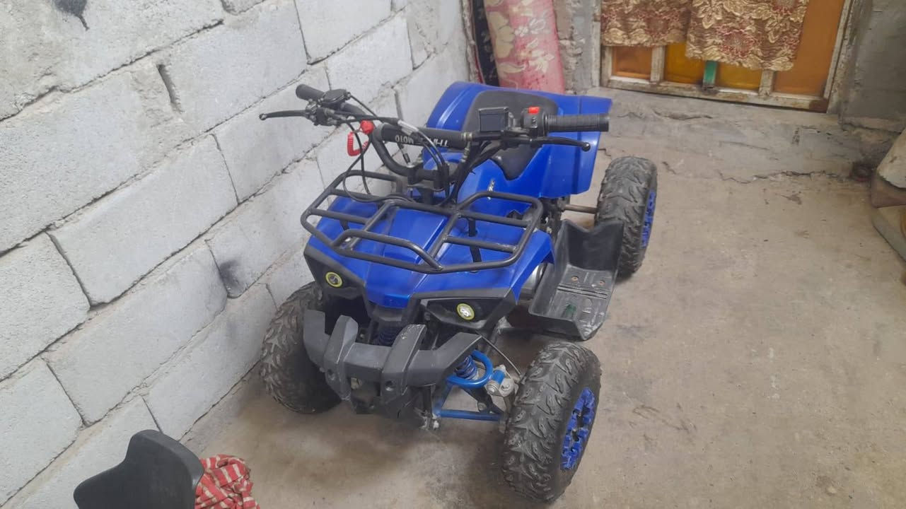 سلام عليكم بكي أربع أطارات جدده السعر 550 بيها مجال مكاني بصره طويسه قرب جسر الاحمر رقم ***********
