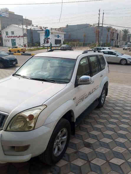 سلام عليكم 
برادو 2007 فأة VX السيارة رقم بغداد الجديد ماشية 120 كم حقيقي محرك v6 محرك وگير وصدر خير من الله تبريد ثلج سبعة راكب مكفولة من الصبغ ما عدة الدعاميات السيارة دبل تانكي سبير خلفي للبيع او مراوس السعر 175 وببهة مجال بسيط للاستفسار اكثر *********** أو الواتساب ***********
