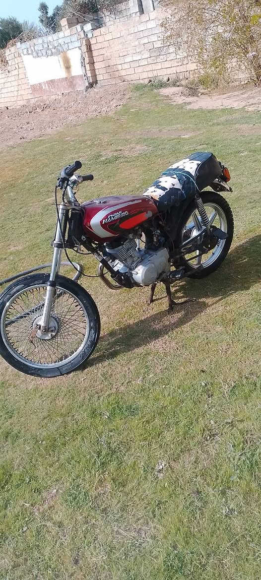 السلام عليكم
نامه للبيع 
موديل 17 
مثل متشوف جدامك 
السعر 175 الف 
اوراق كامله 
المكان ابو خريبيش 
اتصل وتدلل ***********
