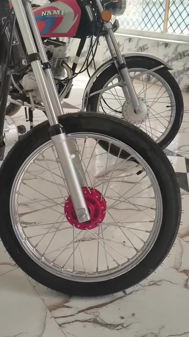 داجات لبيع اوراق ثنينهن الحربي تعمير جديد سحك صله 5ايام. ول كامل 23 شلامجه اصلي شوف عينك رقمي *********** سع الحربي 775 وبيه مجال شي قليل. سعر الكمل 950 بي شي بصيط
