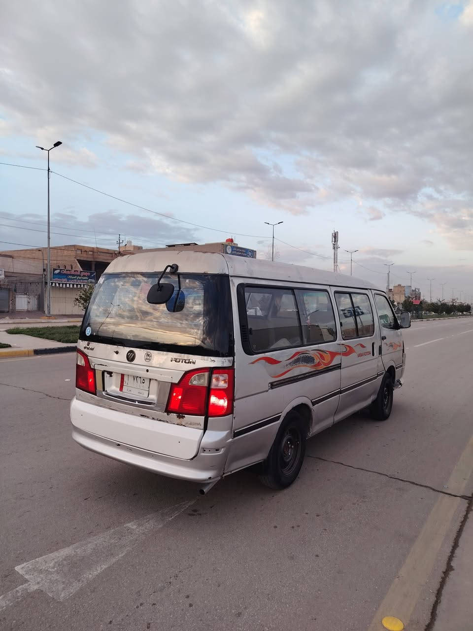 سلام عليكم كيه فتون لبيع مديل 2013 مكفوله عدا يم القبق مال البانزين طخه مكينه ونجي ٦ سلندر مجول كير عادي رقم واسط غرمات مرويه مصفره  راعيهه بل كوت ماواصله ابيع موصلي اكفل سرقه وعشائر رقم لماني واسط سنويه عضم عاج الاصليه سياره دوشمه كاعيه كشنات مكينه كير اكسن كفاله كهربائيات من الطول لطول تخم تاير ضفيره جديده مكاني كربلاء السعر ( ٣٥ ) رقمي *********** اذا اكو مراوس بكيه مازدا او تكسي طيبه
