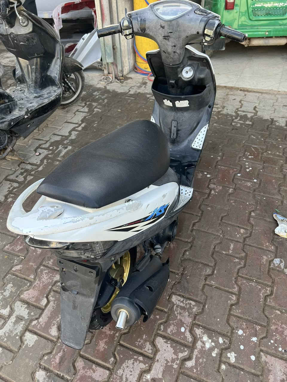 للبيع ماكس عدله بلاديه
مال رمبه برغي ممفتوح بل مكينه 
دراجه ملاح فول ومابيها نقص
مكان دورة شارع ٦٠ 
 سعر *********** سعر ٧٠٠ وبيهة مجال
