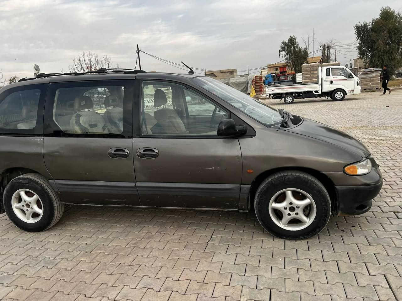 دوج موديل 97 رقم بغداد مشروع وطني لل28 تحويل مباشر السياره جاهزه وشغاله كير شرط محرك خيط تبخير بعدها ع البلاد كلشي يشتغل
 بيع مراوس السعر 38 عنوان الاسحاقي
*********** اتصال واتساب
